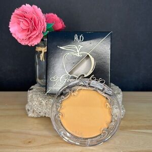 KVD Foundation Skin‎ Perfecting Balm in Light